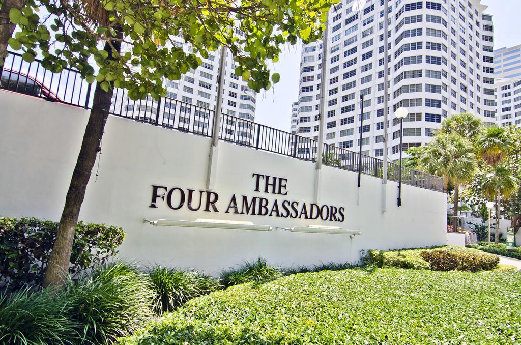 Four Ambassadors Apartments ميامي المظهر الخارجي الصورة